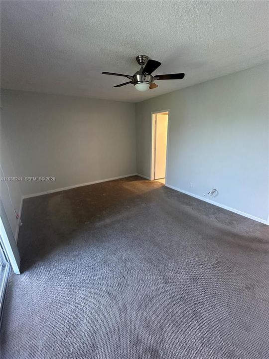 出租: $1,650 (1 贝兹, 1 浴室, 720 平方英尺)