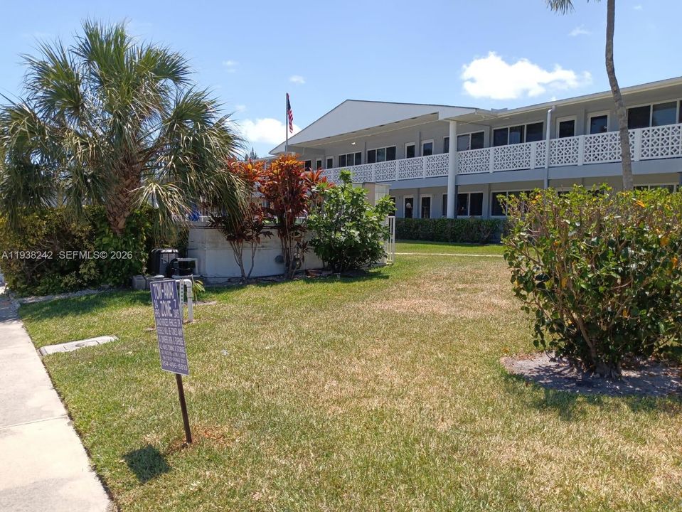 For Rent: $1,600 (1 beds, 1 baths, 494 Square Feet)