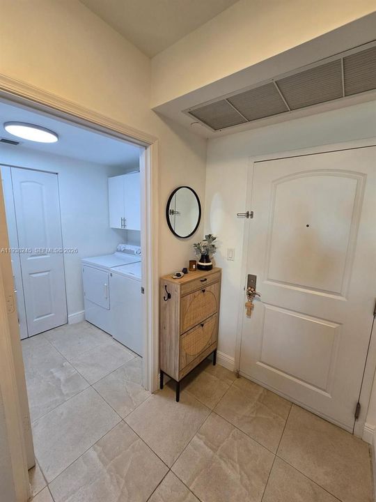 For Rent: $3,800 (2 beds, 2 baths, 1286 Square Feet)