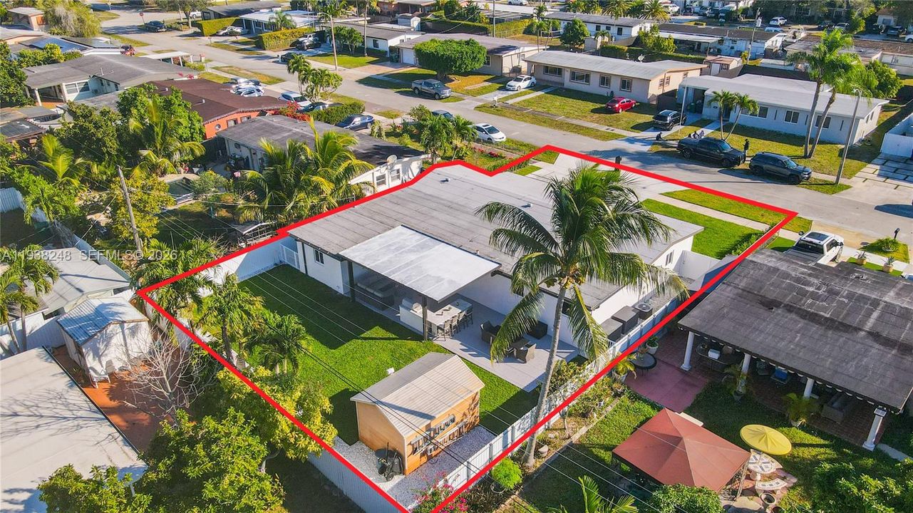 En Venta: $799,900 (3 camas, 2 baños, 2260 Pies cuadrados)