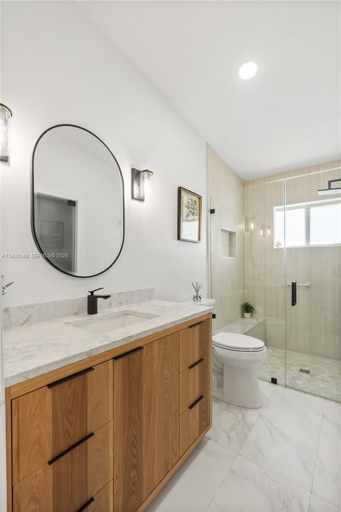 En Venta: $799,900 (3 camas, 2 baños, 2260 Pies cuadrados)