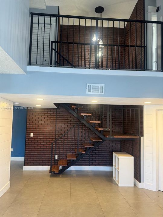 出租: $4,200 (3 贝兹, 2 浴室, 1730 平方英尺)