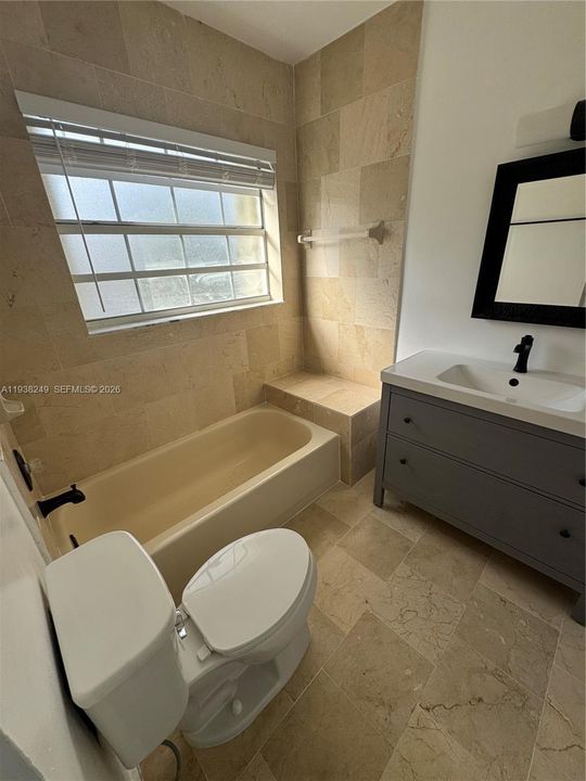 出租: $4,200 (3 贝兹, 2 浴室, 1730 平方英尺)