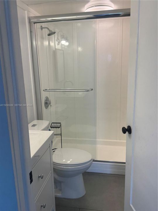 出租: $4,200 (3 贝兹, 2 浴室, 1730 平方英尺)