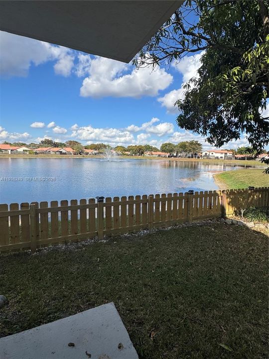 出租: $4,200 (3 贝兹, 2 浴室, 1730 平方英尺)