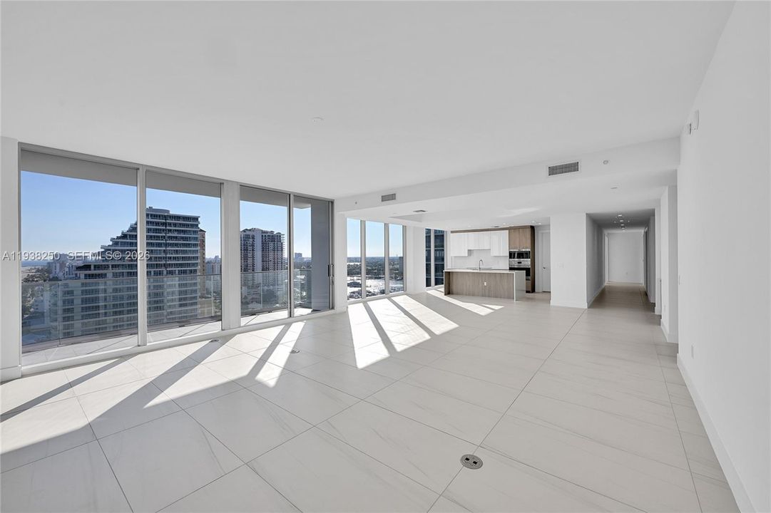 En Venta: $4,999,000 (4 camas, 4 baños, 3112 Pies cuadrados)