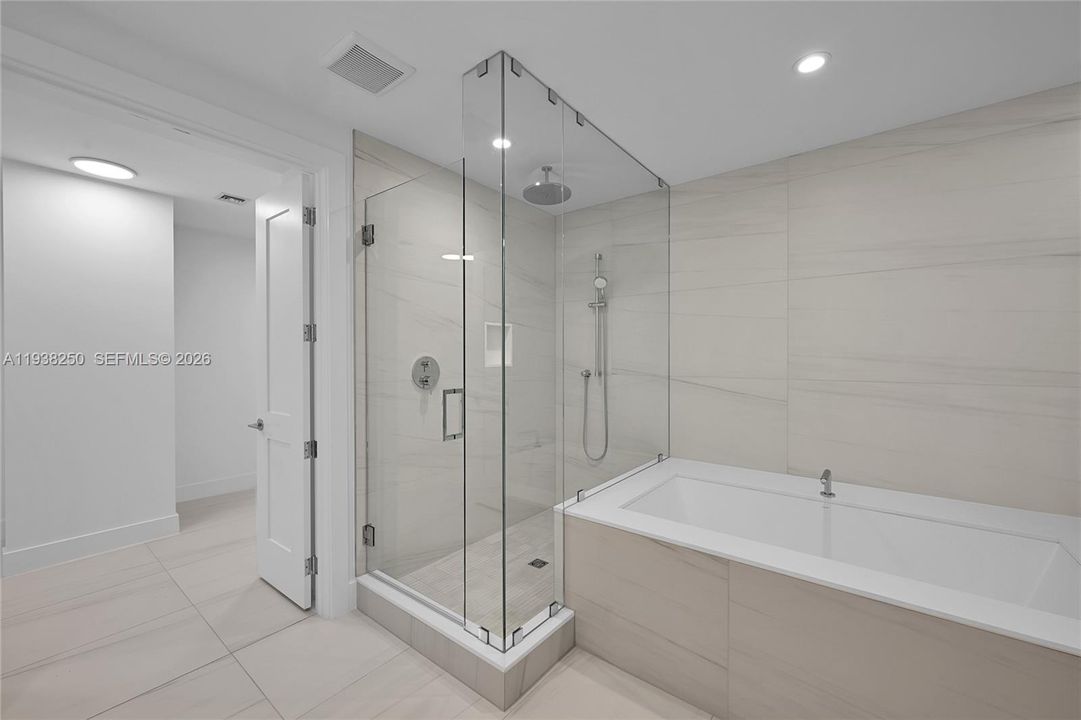 En Venta: $4,999,000 (4 camas, 4 baños, 3112 Pies cuadrados)