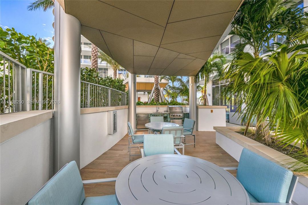 En Venta: $4,999,000 (4 camas, 4 baños, 3112 Pies cuadrados)