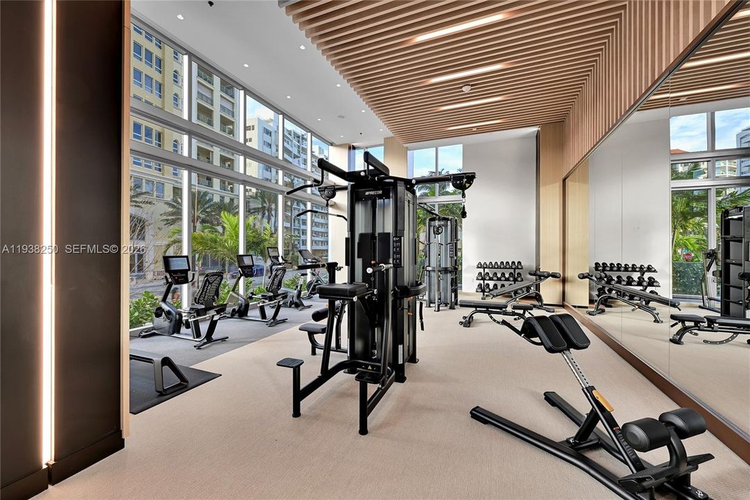 En Venta: $4,999,000 (4 camas, 4 baños, 3112 Pies cuadrados)