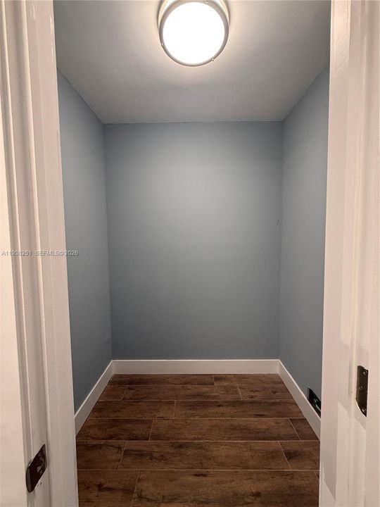 待售: $320,000 (2 贝兹, 2 浴室, 893 平方英尺)