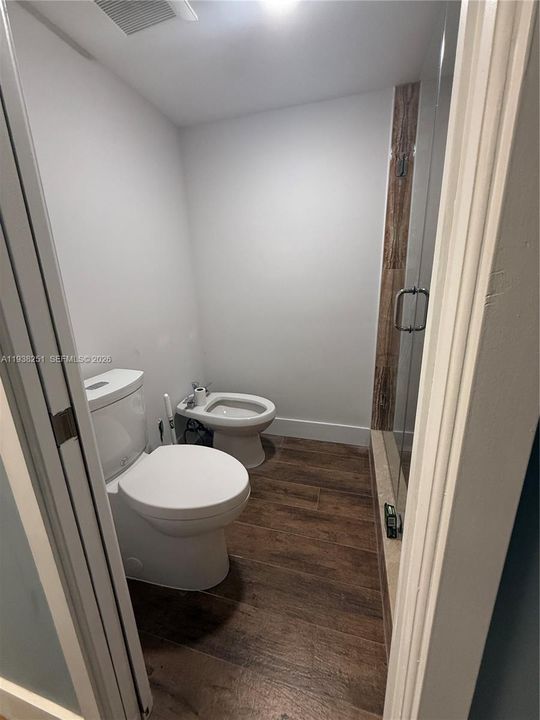 待售: $320,000 (2 贝兹, 2 浴室, 893 平方英尺)