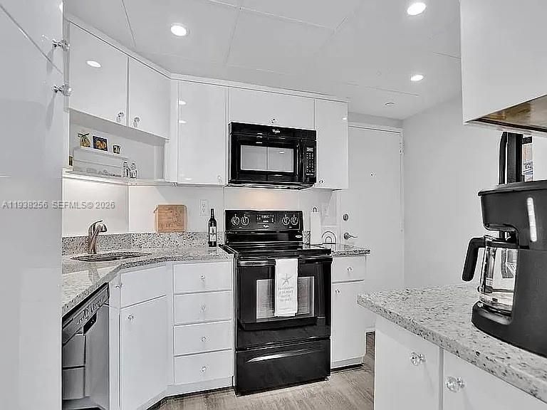 En Venta: $449,999 (1 camas, 1 baños, 870 Pies cuadrados)