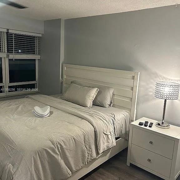 En Venta: $449,999 (1 camas, 1 baños, 870 Pies cuadrados)