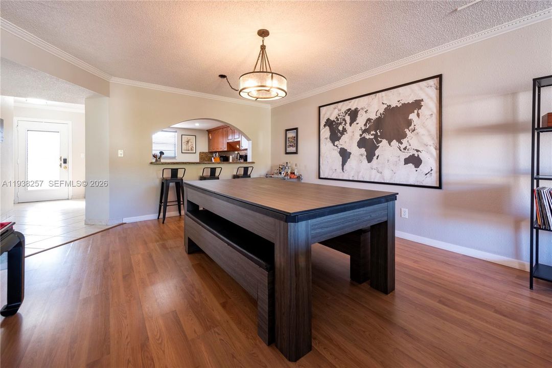 En Venta: $179,950 (2 camas, 2 baños, 1270 Pies cuadrados)