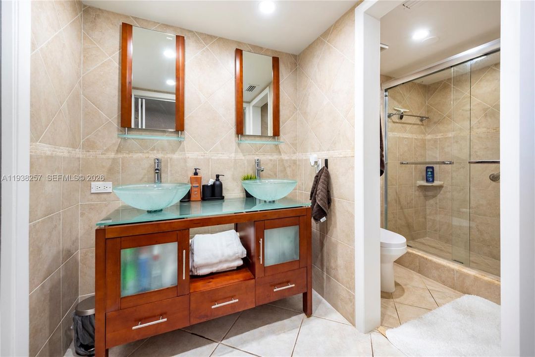 En Venta: $179,950 (2 camas, 2 baños, 1270 Pies cuadrados)