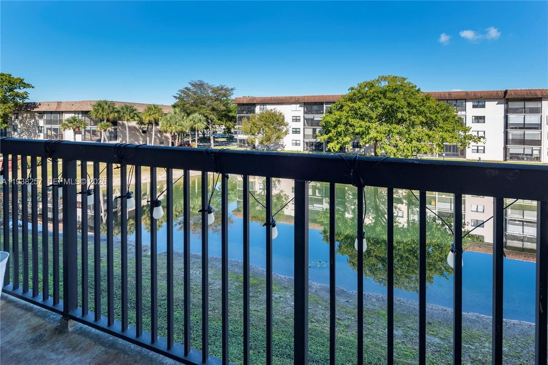 En Venta: $179,950 (2 camas, 2 baños, 1270 Pies cuadrados)