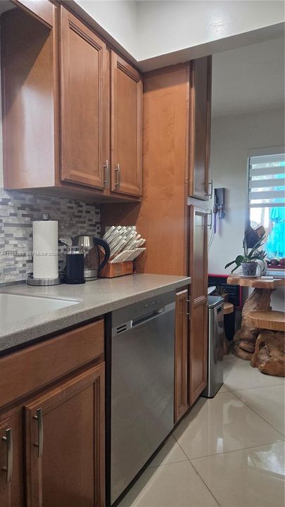 For Sale: $495,000 (3 beds, 2 baths, 1341 Square Feet)