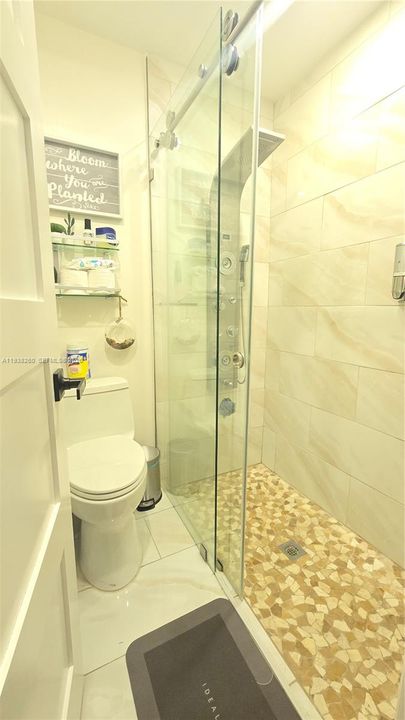 For Sale: $495,000 (3 beds, 2 baths, 1341 Square Feet)