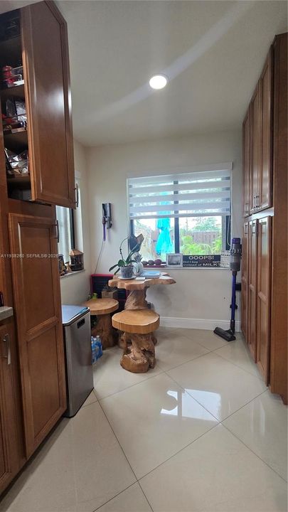 For Sale: $495,000 (3 beds, 2 baths, 1341 Square Feet)