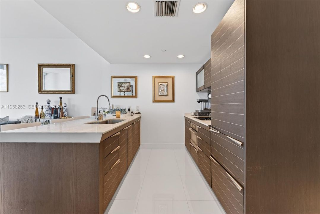 En Venta: $590,000 (1 camas, 1 baños, 799 Pies cuadrados)