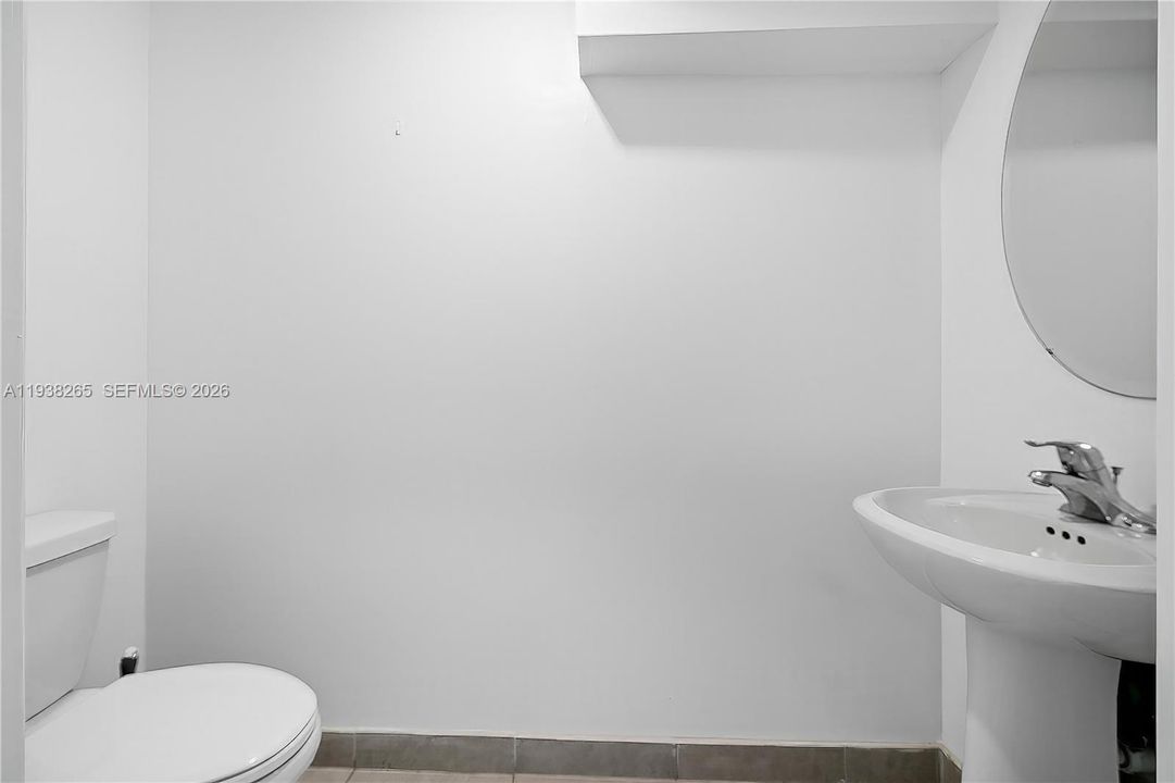 На продажу: $445,000 (3 спален, 2 ванн, 1331 Квадратных фут)