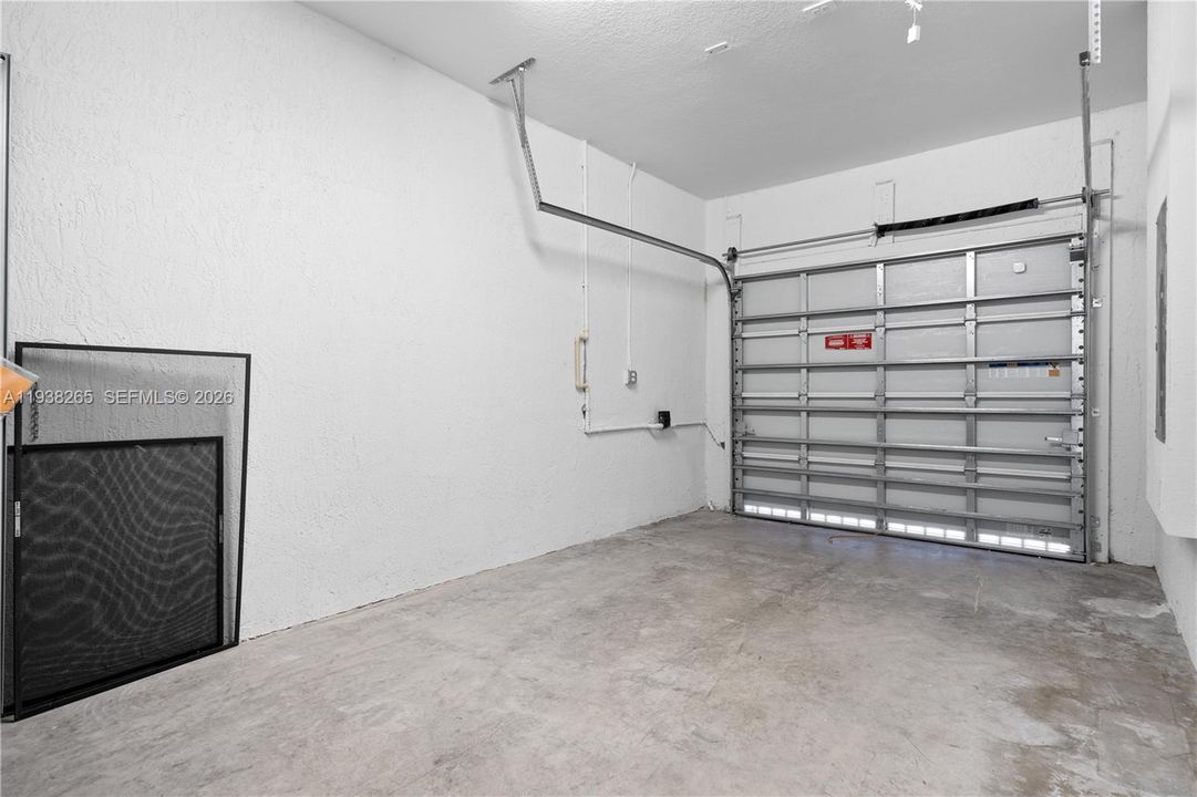 На продажу: $445,000 (3 спален, 2 ванн, 1331 Квадратных фут)