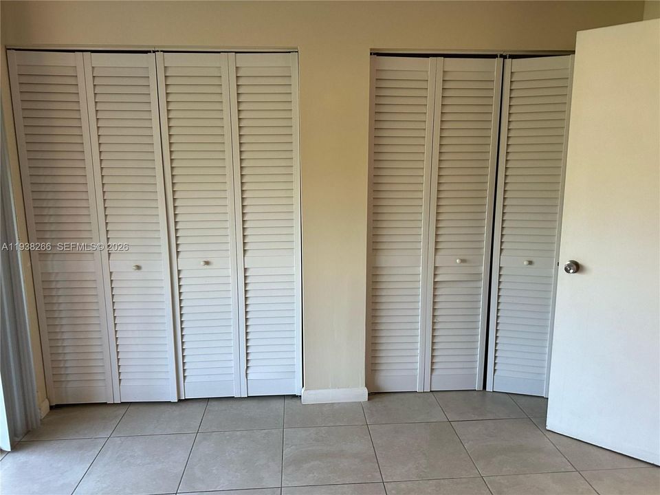 For Sale: $70,000 (1 beds, 1 baths, 590 Square Feet)