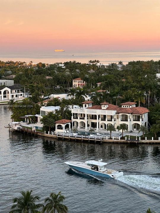 For Rent: $6,000 (2 beds, 2 baths, 2240 Square Feet)