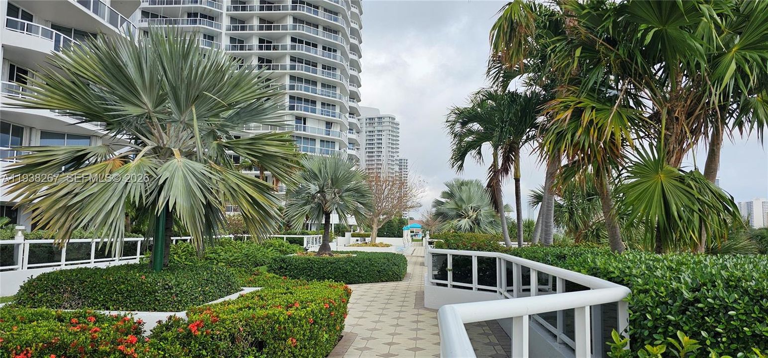 For Rent: $6,000 (2 beds, 2 baths, 2240 Square Feet)