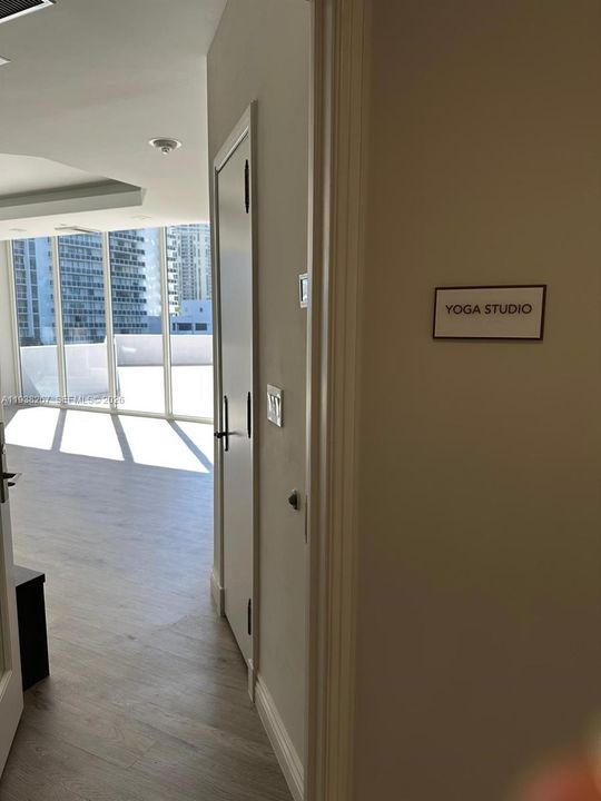 For Rent: $6,000 (2 beds, 2 baths, 2240 Square Feet)