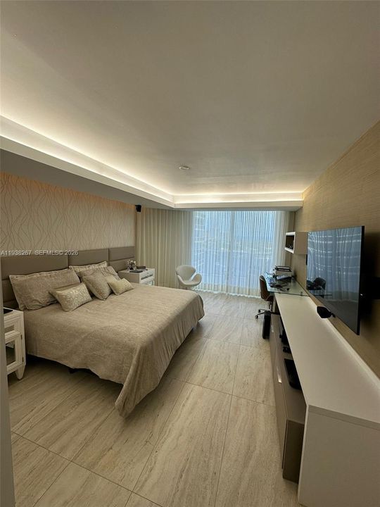 For Rent: $6,000 (2 beds, 2 baths, 2240 Square Feet)