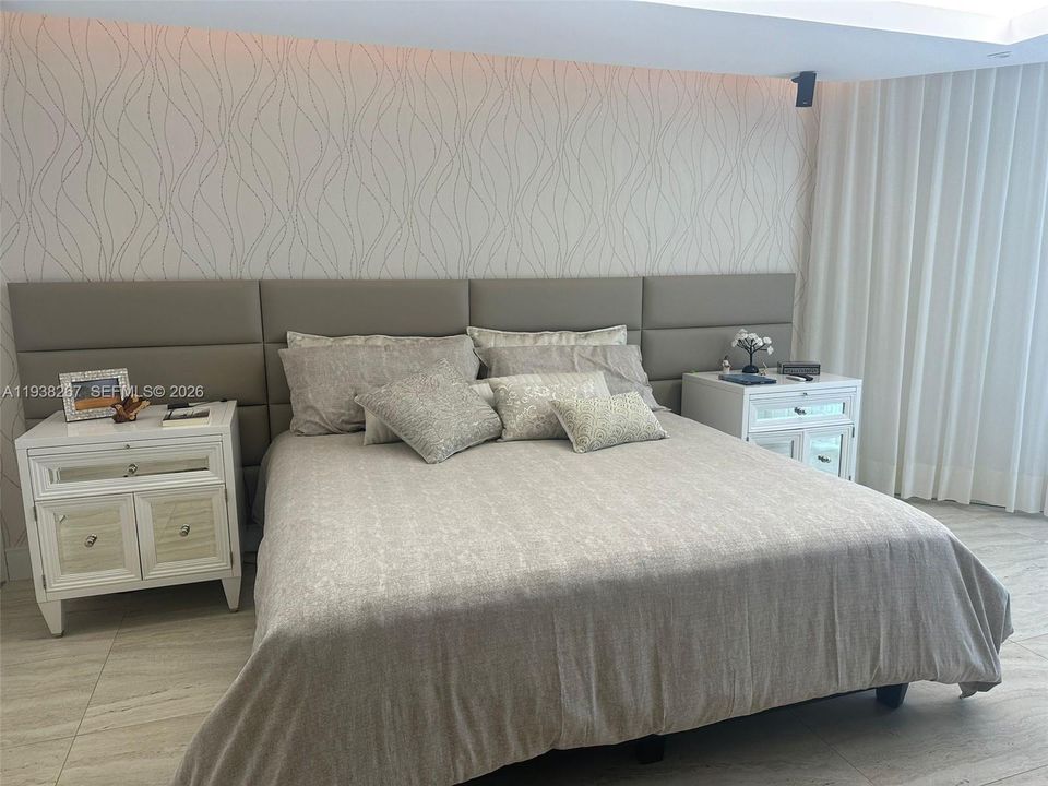 For Rent: $6,000 (2 beds, 2 baths, 2240 Square Feet)