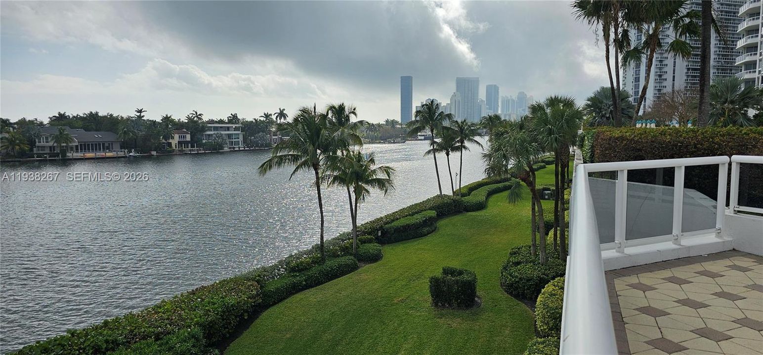 For Rent: $6,000 (2 beds, 2 baths, 2240 Square Feet)