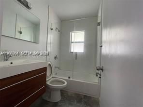For Rent: $3,700 (3 beds, 2 baths, 945 Square Feet)