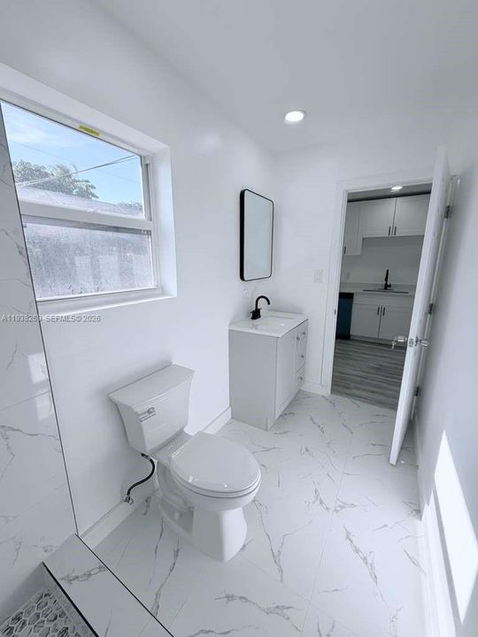 В аренду: $2,400 (2 спален, 1 ванн, 1566 Квадратных фут)