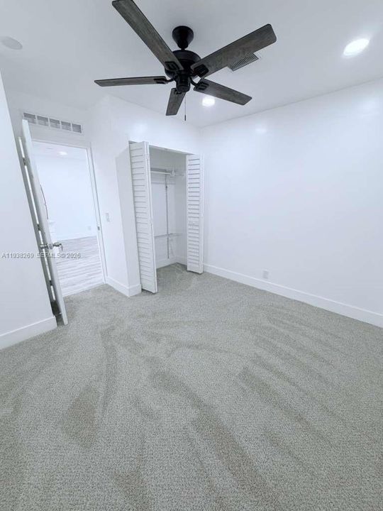 В аренду: $2,400 (2 спален, 1 ванн, 1566 Квадратных фут)