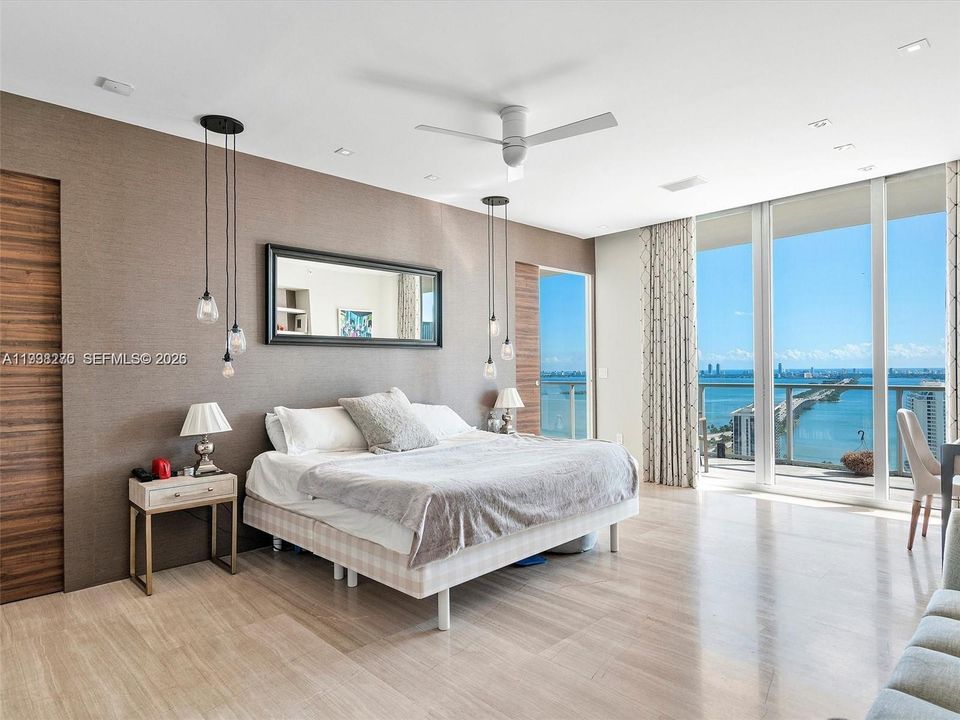 待售: $2,825,000 (3 贝兹, 4 浴室, 2928 平方英尺)