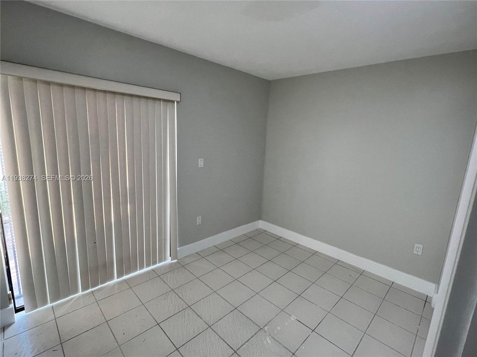 For Rent: $3,200 (3 beds, 3 baths, 1640 Square Feet)