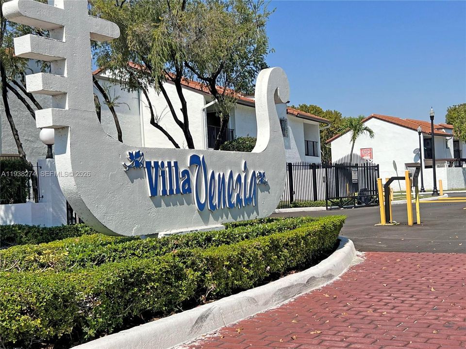 For Rent: $3,200 (3 beds, 3 baths, 1640 Square Feet)