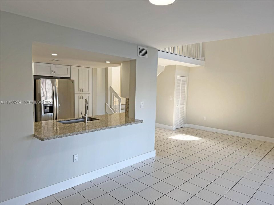 For Rent: $3,200 (3 beds, 3 baths, 1640 Square Feet)