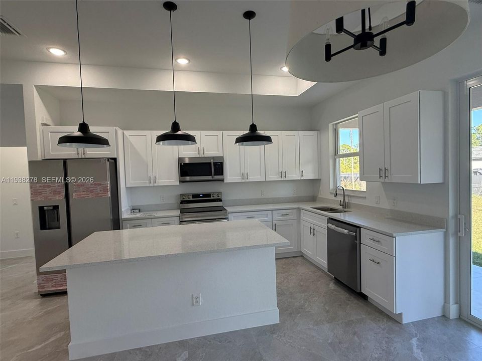 待售: $298,900 (3 贝兹, 2 浴室, 0 平方英尺)