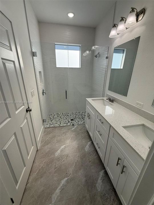 待售: $298,900 (3 贝兹, 2 浴室, 0 平方英尺)