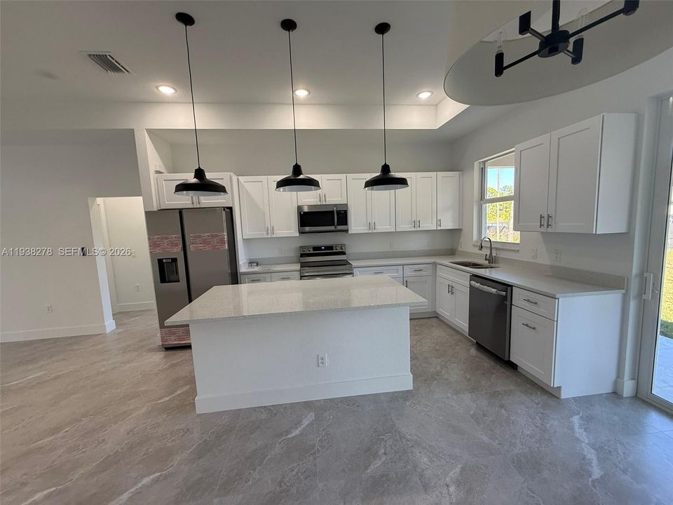 待售: $298,900 (3 贝兹, 2 浴室, 0 平方英尺)