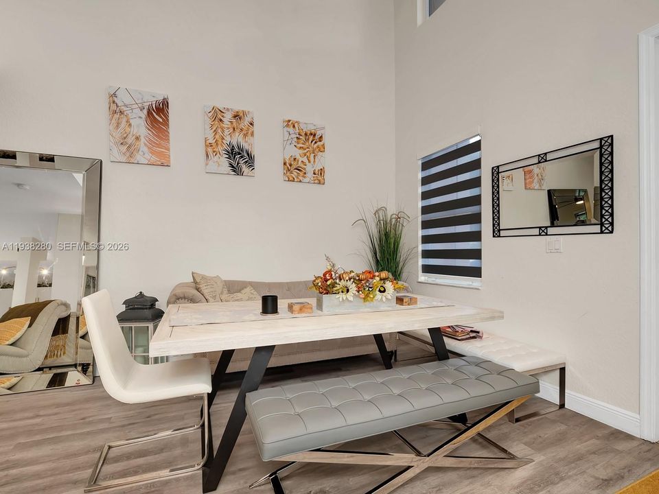 В аренду: $3,300 (3 спален, 2 ванн, 1657 Квадратных фут)