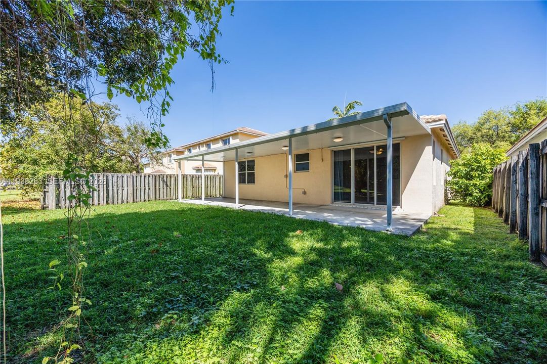 For Sale: $584,000 (4 beds, 3 baths, 1765 Square Feet)