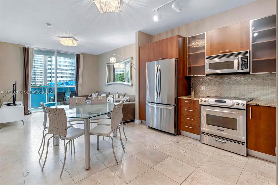 En Venta: $465,000 (1 camas, 1 baños, 875 Pies cuadrados)