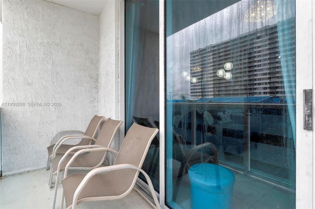 En Venta: $465,000 (1 camas, 1 baños, 875 Pies cuadrados)