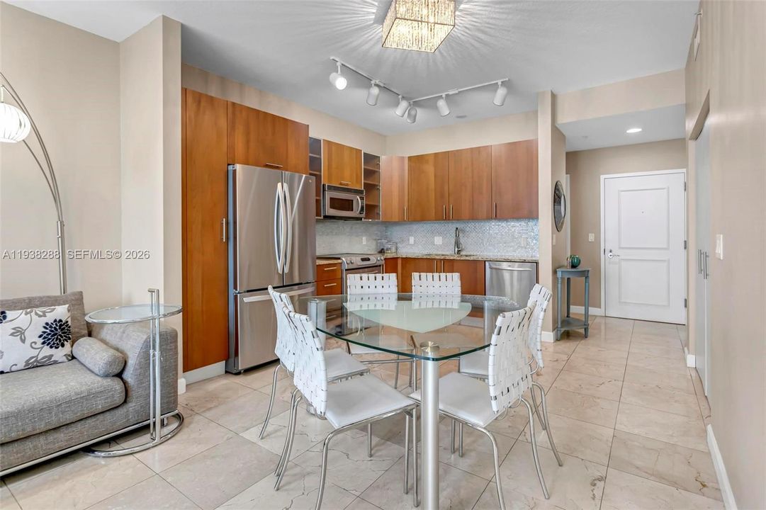 En Venta: $465,000 (1 camas, 1 baños, 875 Pies cuadrados)