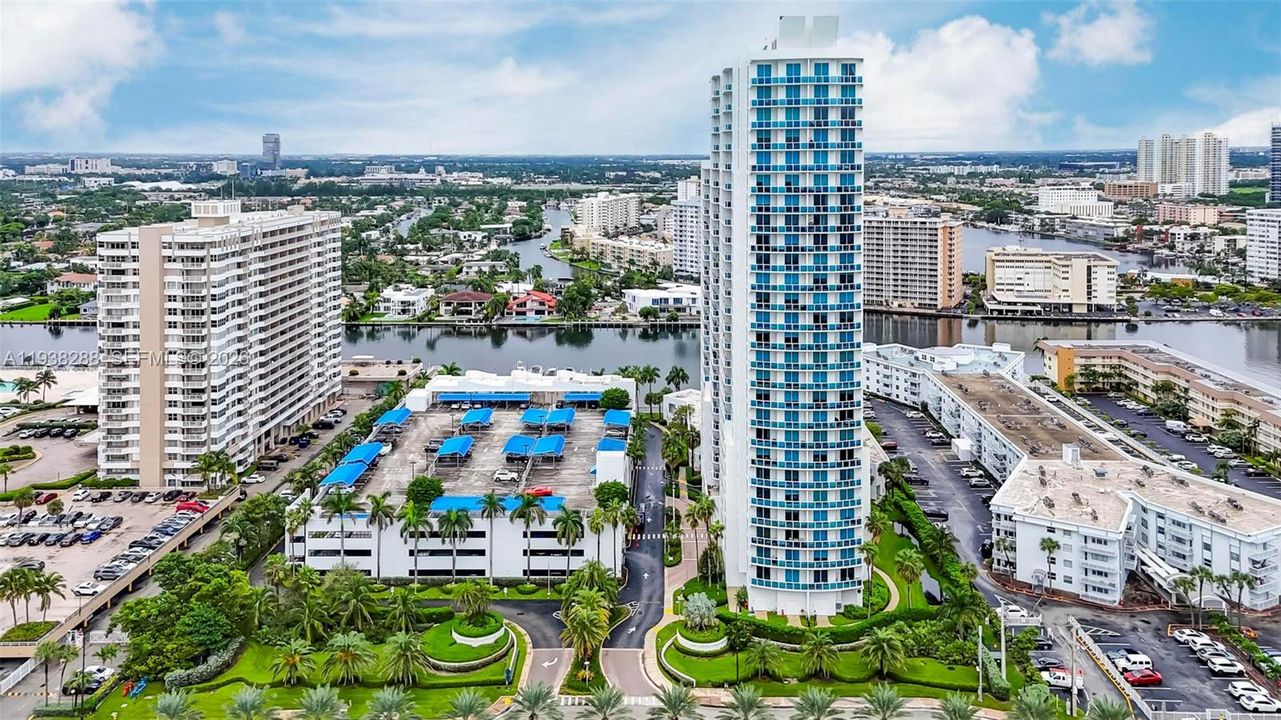 En Venta: $465,000 (1 camas, 1 baños, 875 Pies cuadrados)