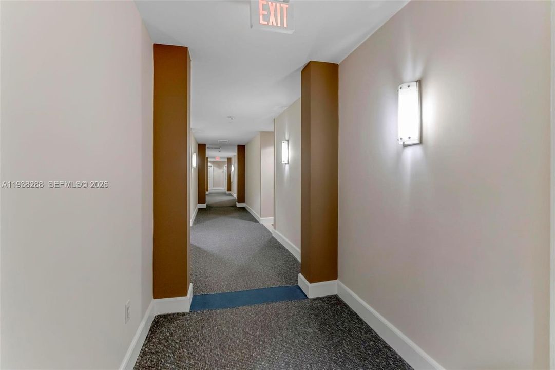 En Venta: $465,000 (1 camas, 1 baños, 875 Pies cuadrados)